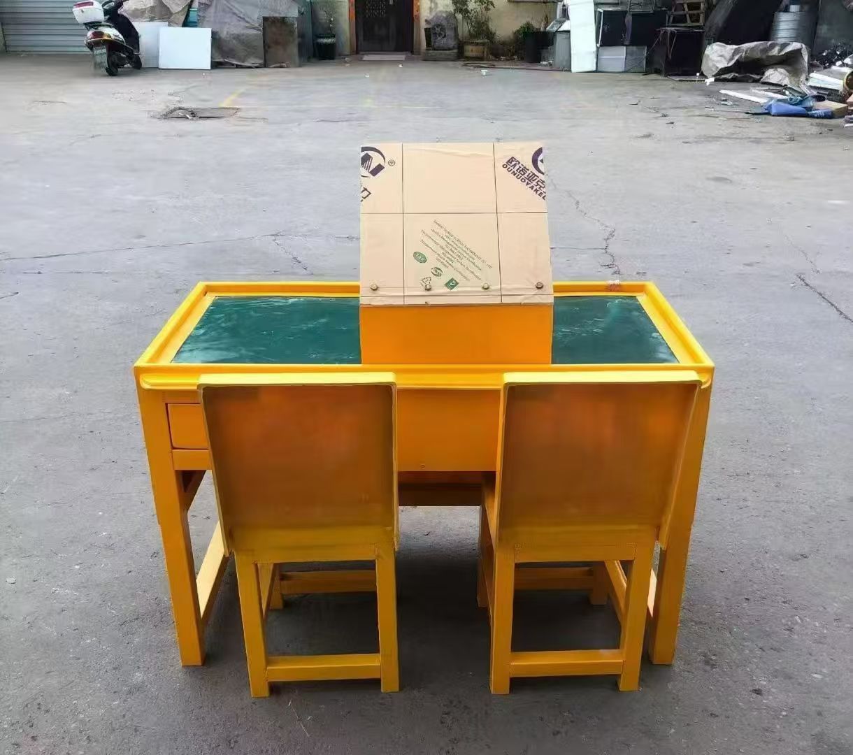岭口镇防静电导通桌井下煤矿火工品发放桌：危险品流转的安全守护者
